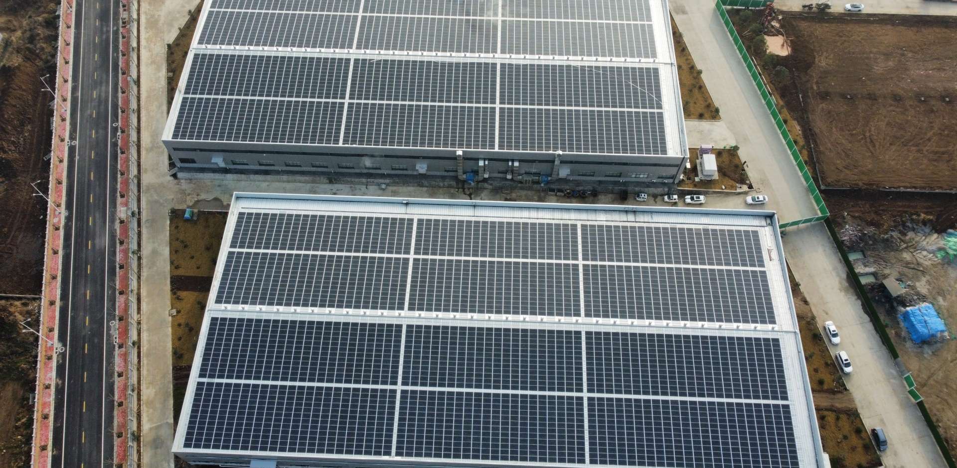 1920-2021年3月，，，河南唐河县 中部食物城BIPV光伏项目，，，装机量1.8MW，，，年发电200万度，，，知足45%用电需求.jpg